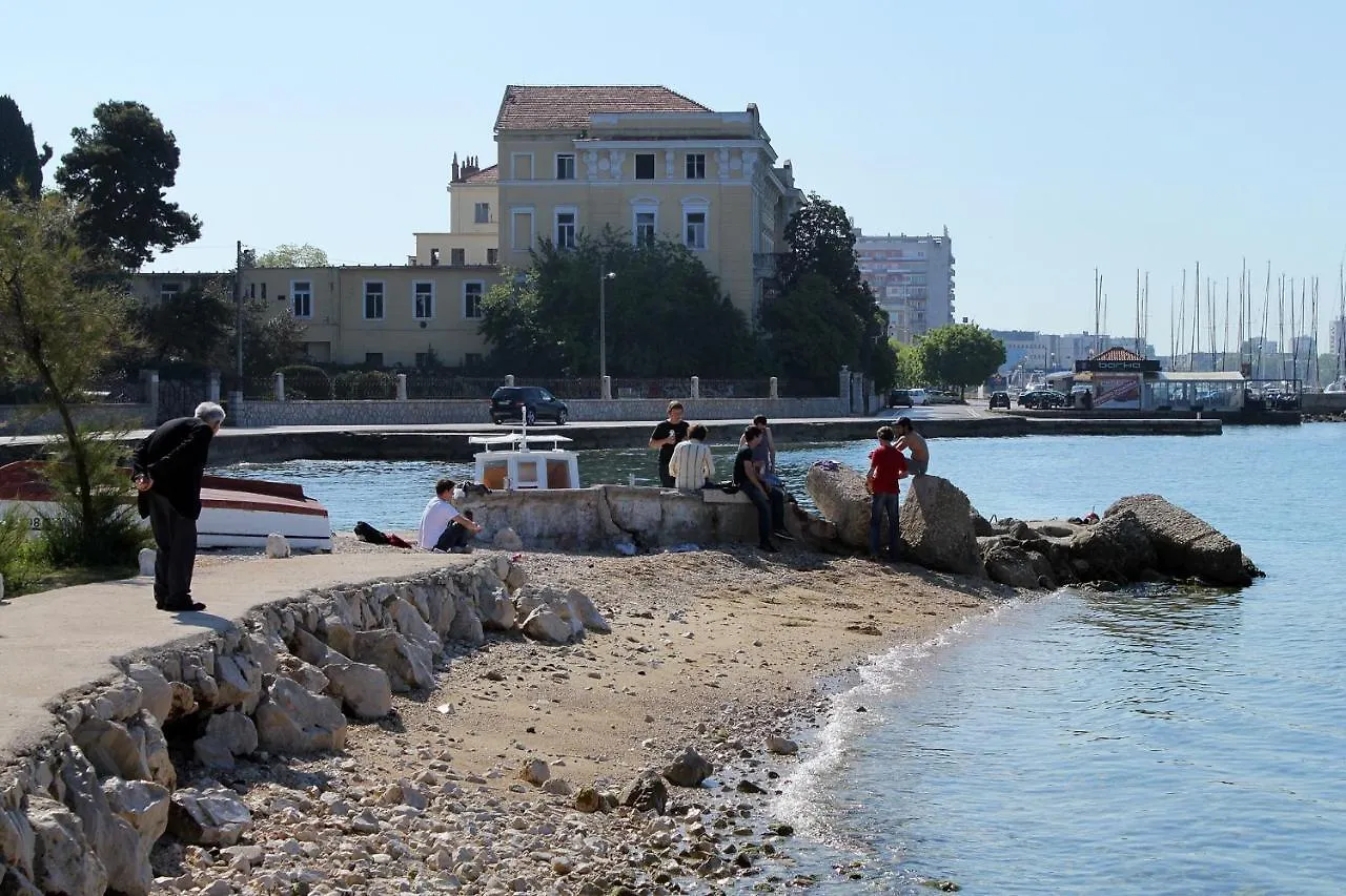 Apartments With A Parking Space Zadar - 18338 Croatia
