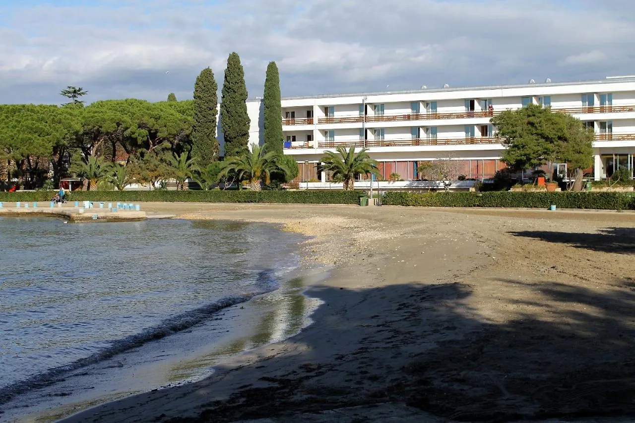 Apartments With A Parking Space Zadar - 18338
